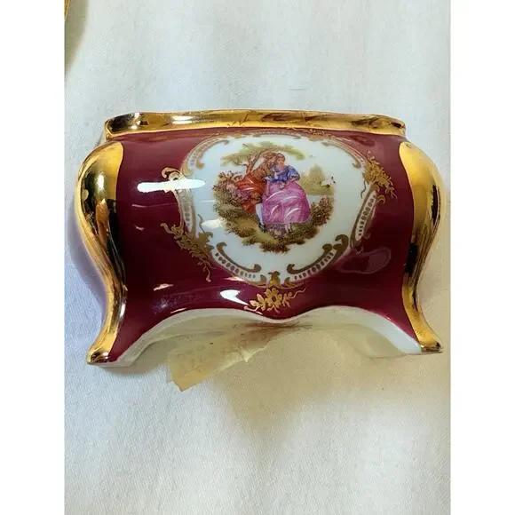 Vtg Porcelain SA Limoges Courting Couple Burgundy &Gold Trinket Box